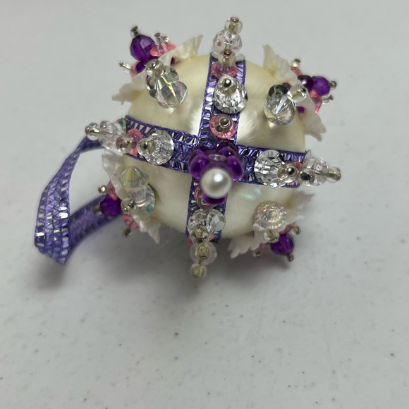 Lot of 2 VTG Christmas Ornament Sequin Beaded Push Pin Handmade READ - Picture 7 of 8